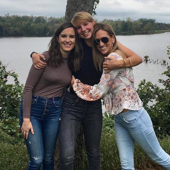 Meet your Posher, Alyssa - Picture 1 of 1